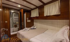 2 cabin gulet rental for 4 person bodrum gokova gulf 10