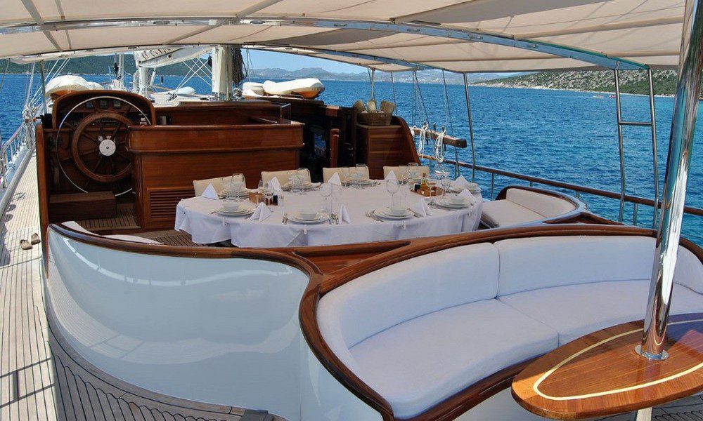 bodrum luxury gulet charter 6 cabins private gulet 12 2