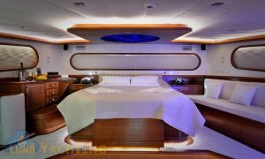 exclusive yacht charter bodrum luna yachting lna gb 600 9