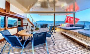 12 Cabins Luxury Crewed Gulet Elara Bodrum Blue Cruise 6