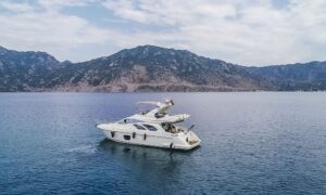 Luna Yachting Azimut 55 Bodrum Yacht Charter 1