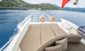 Luna Yachting Azimut 55 Bodrum Yacht Charter 18