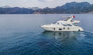 Luna Yachting Azimut 55 Bodrum Yacht Charter 2