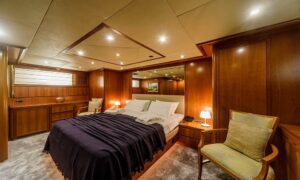 Luxury Yacht Falcon 115 Sanref Bodrum Luna Yachting 18