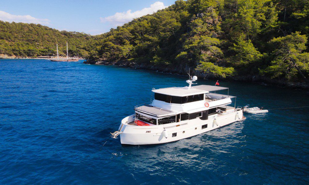 New built trawler yacht charter fethiye gocek luna yachting 3 2