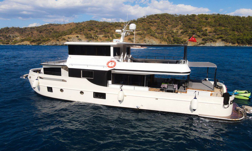 New built trawler yacht charter fethiye gocek luna yachting 4 2