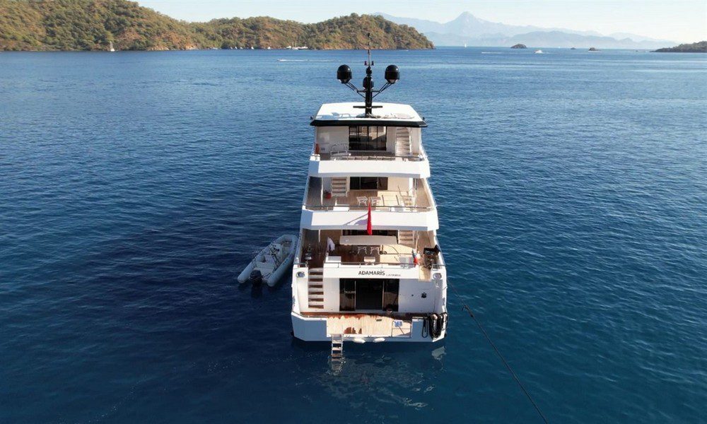 adamaris luxury motor yacht 3