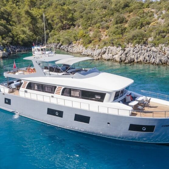 Luna Yachting Trawler Tekne Kiralama 19