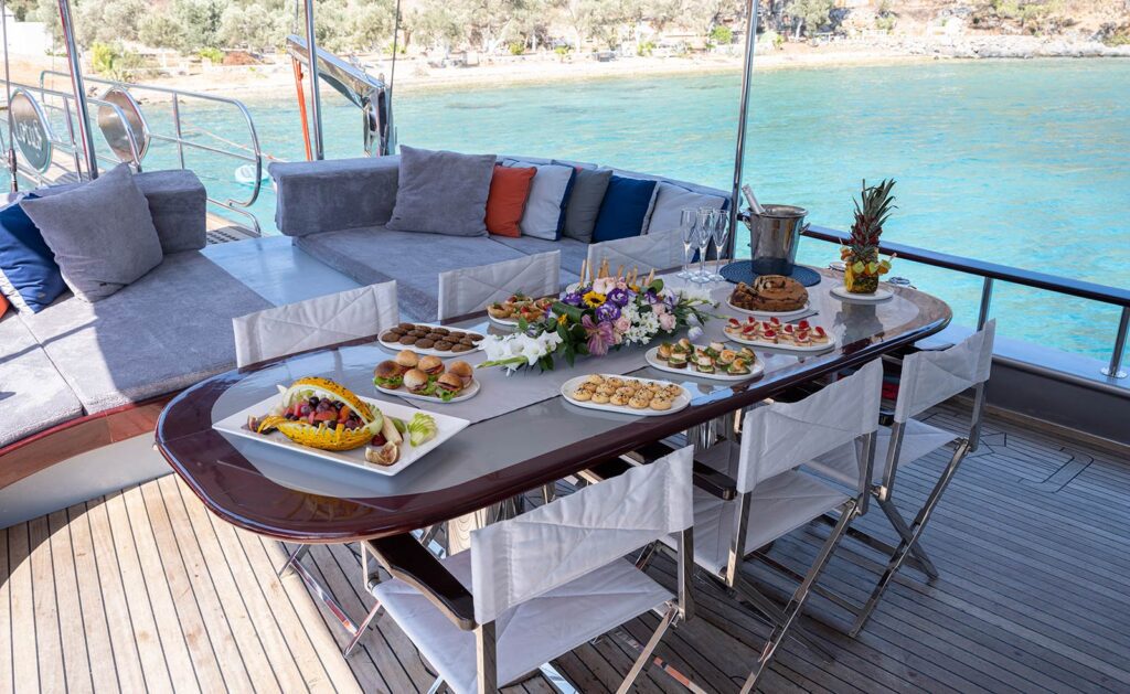 Deluxe Gulet Bodrum 5 Cabin 25 Mt 11