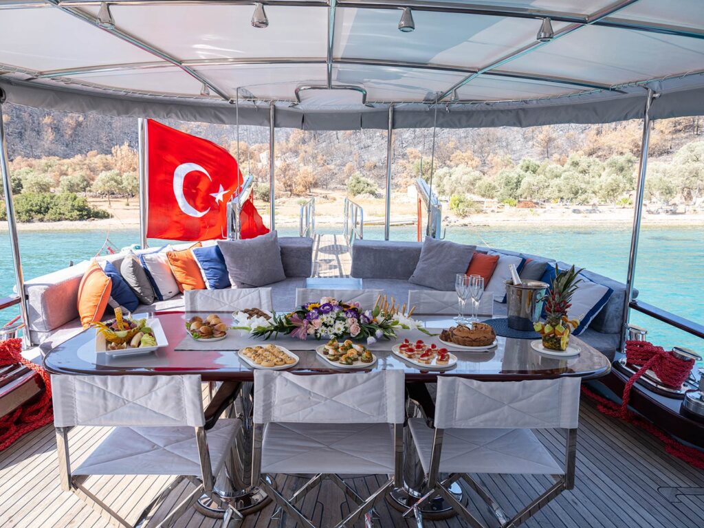 Deluxe Gulet Bodrum 5 Cabin 25 Mt 13