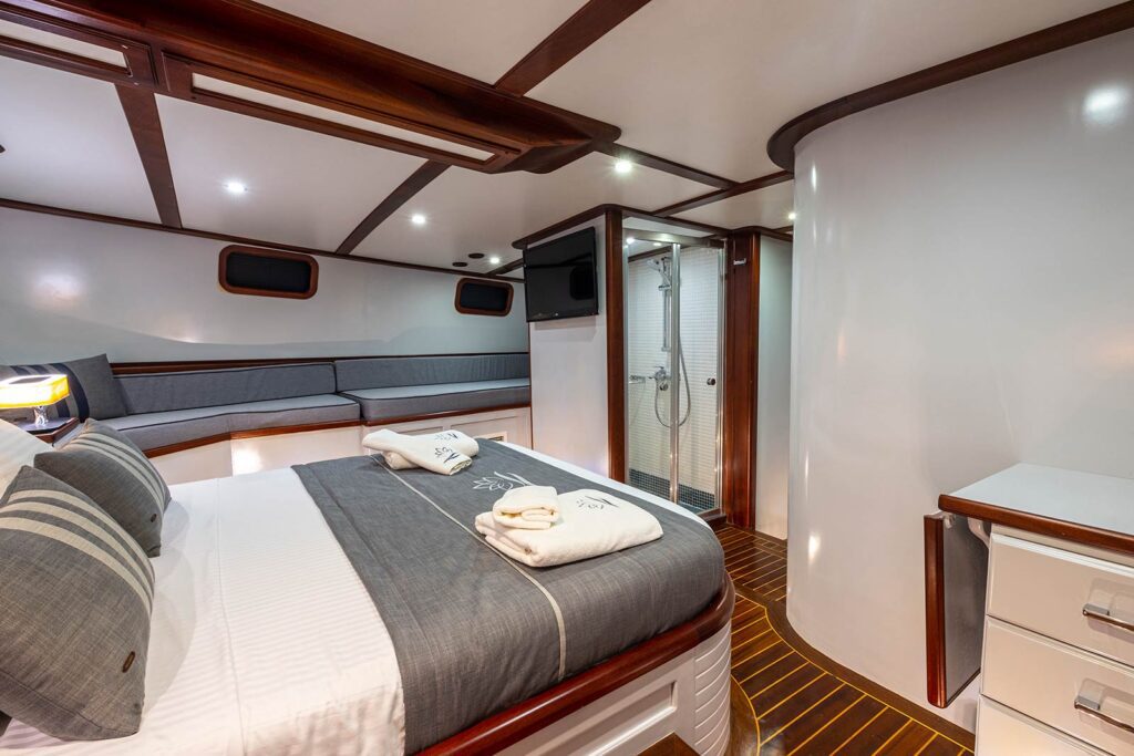 Deluxe Gulet Bodrum 5 Cabin 25 Mt 28