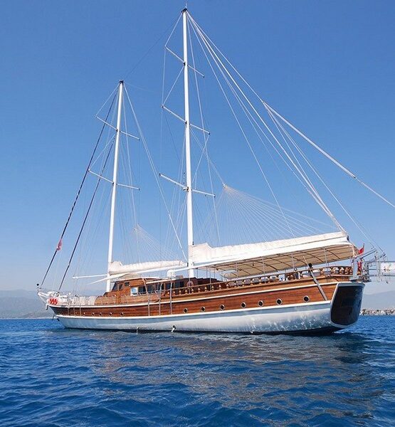Luna Yachting Gulet Holiday 10 19 1