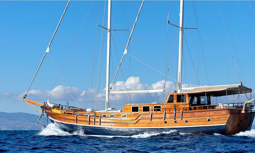 luna yachting burcu zafer 15